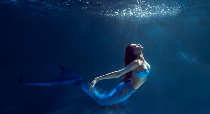 Make money as a mermaid - professional mermaid jobs exist! - MoneyMagpie